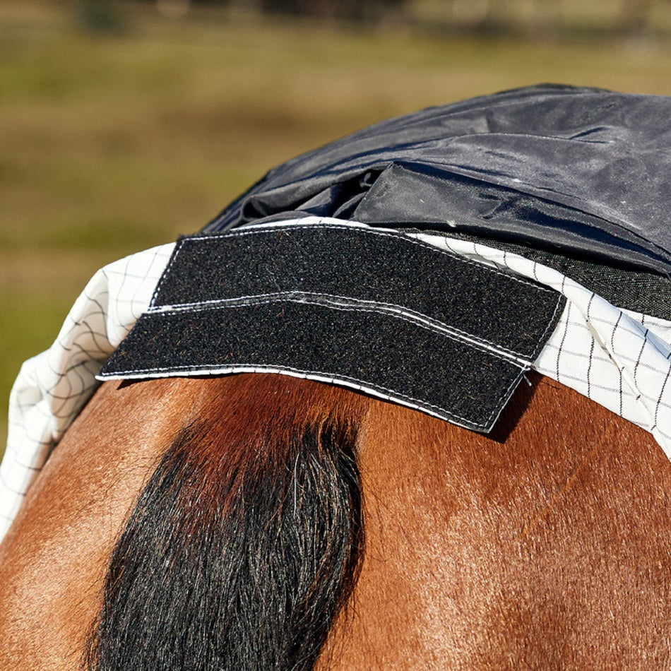 Kool Coat Classic Lite Tail Bag - White/Black