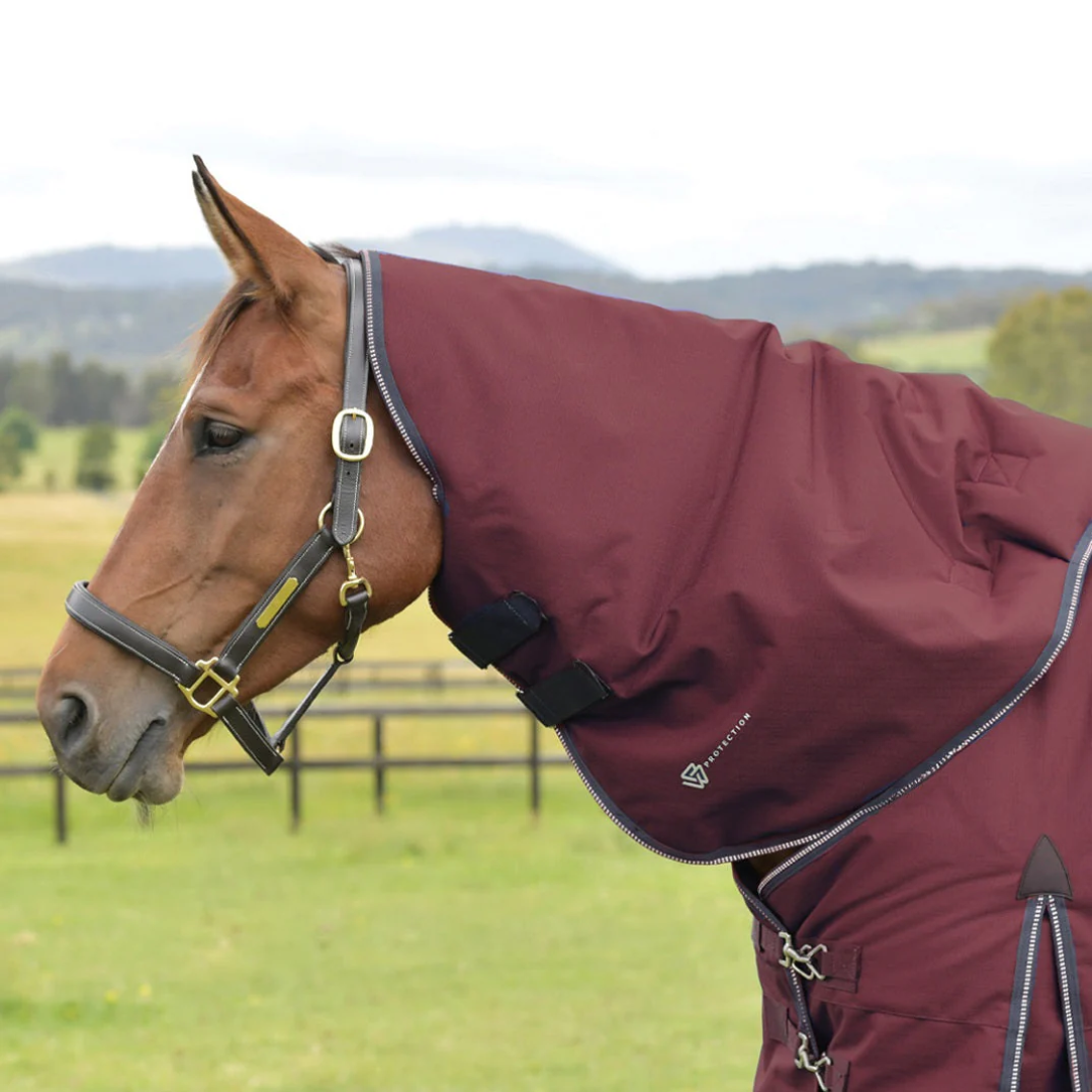 ComFiTec Essential Turnout Neck Cover Burgundy/Navy - 220G