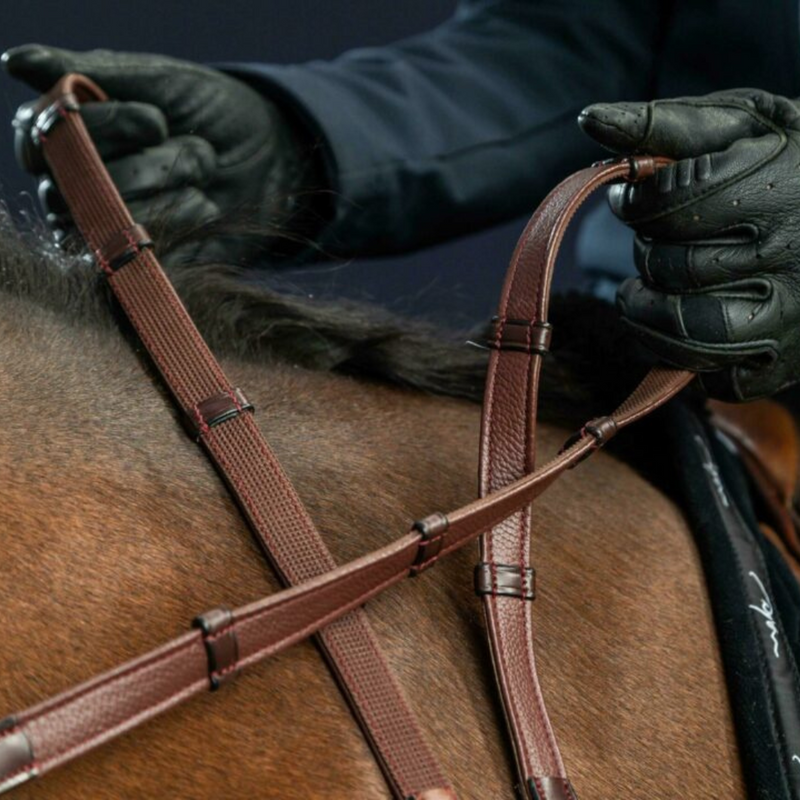 New English 5/8" Hunter Reins with 7 Leather Loops - Brown