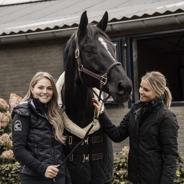 Kentucky - Show Rug - Black